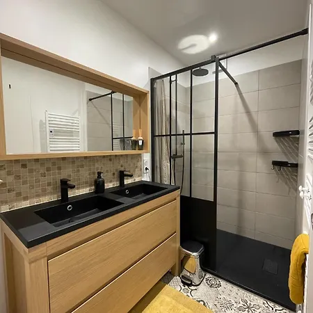Apartment T3 Hyper Centre Parking Prive Vue Chateau